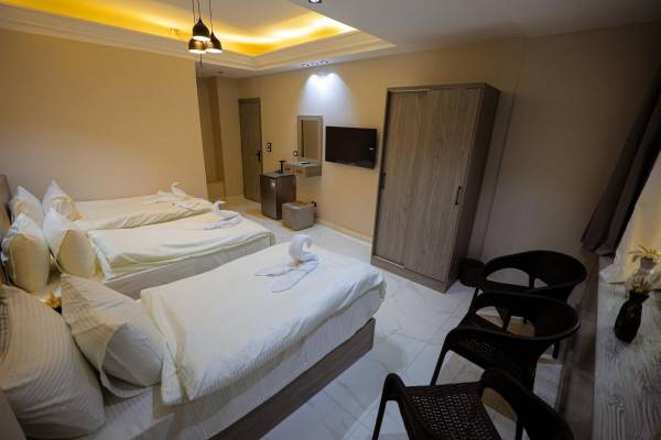 Comfort Triple Room with Shower - Accommodation
