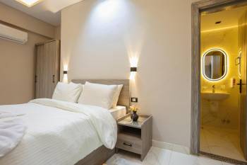 Superior Queen Room37