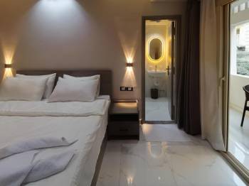 Deluxe Double or Twin Room with City View2