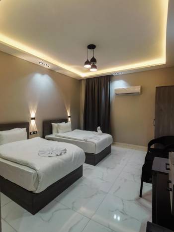 Deluxe Double or Twin Room with City View3