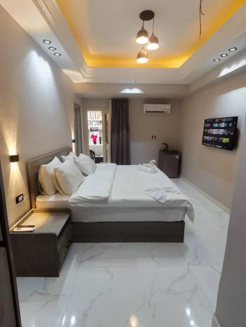 Deluxe Double or Twin Room with City View7