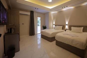 Superior Twin Room with City View17