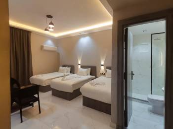 Comfort Triple Room with Shower4