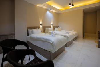 Comfort Triple Room with Shower20